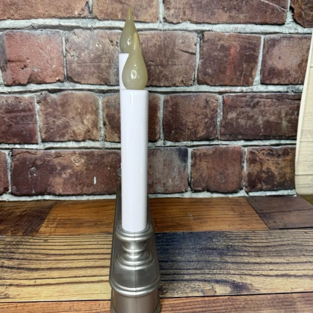 Carlon 3 Light Candle Silver Window Battery Flicker Triple Candelabra-‎ READ